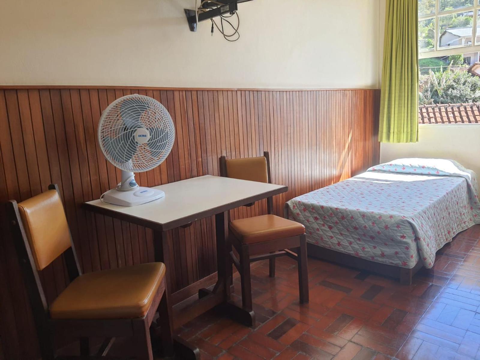 Hotel Bucsky Nova Friburgo Oda fotoğraf