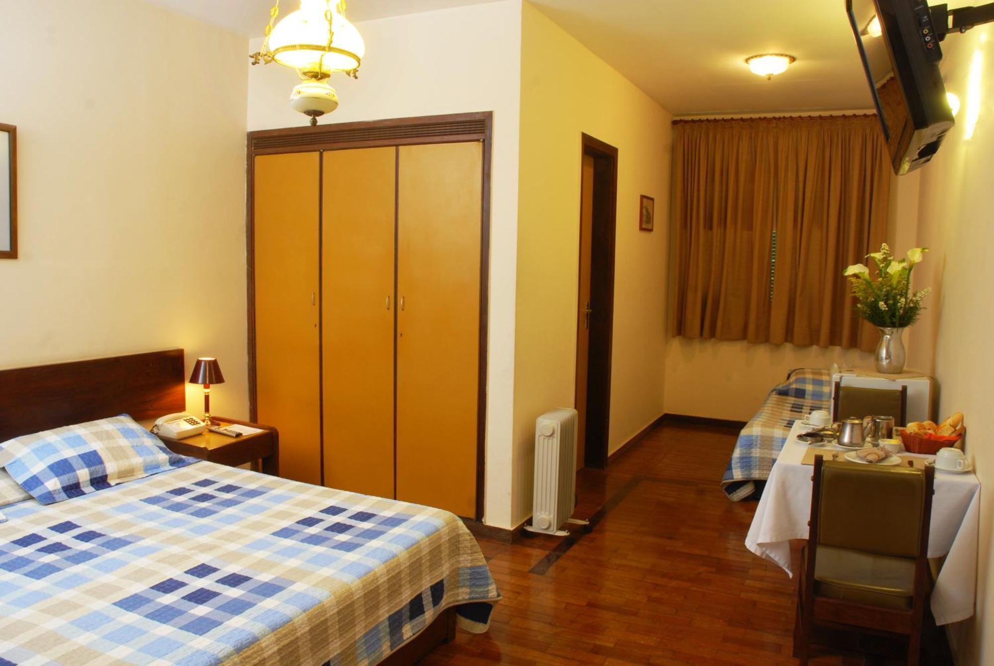 Hotel Bucsky Nova Friburgo Oda fotoğraf