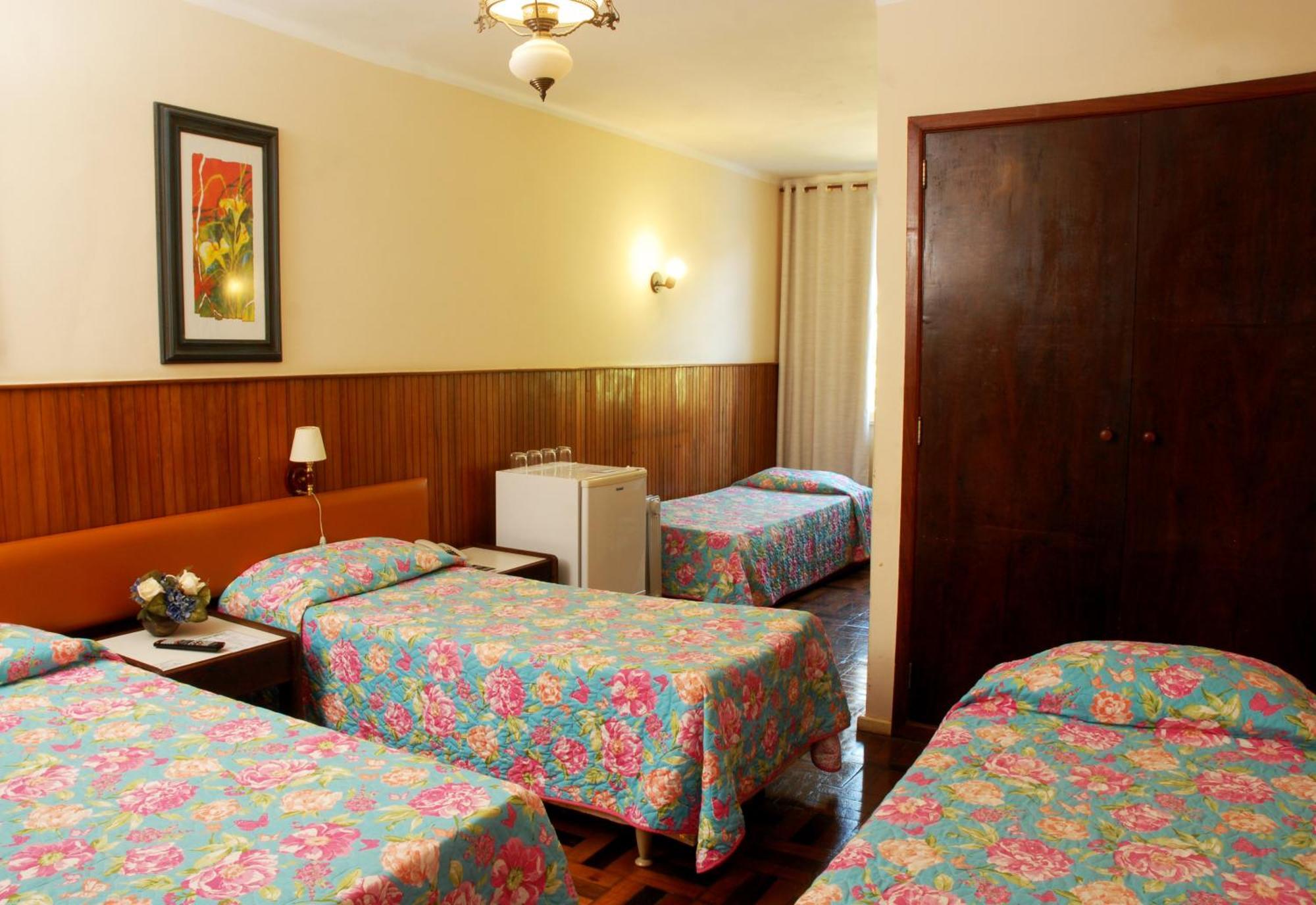 Hotel Bucsky Nova Friburgo Oda fotoğraf