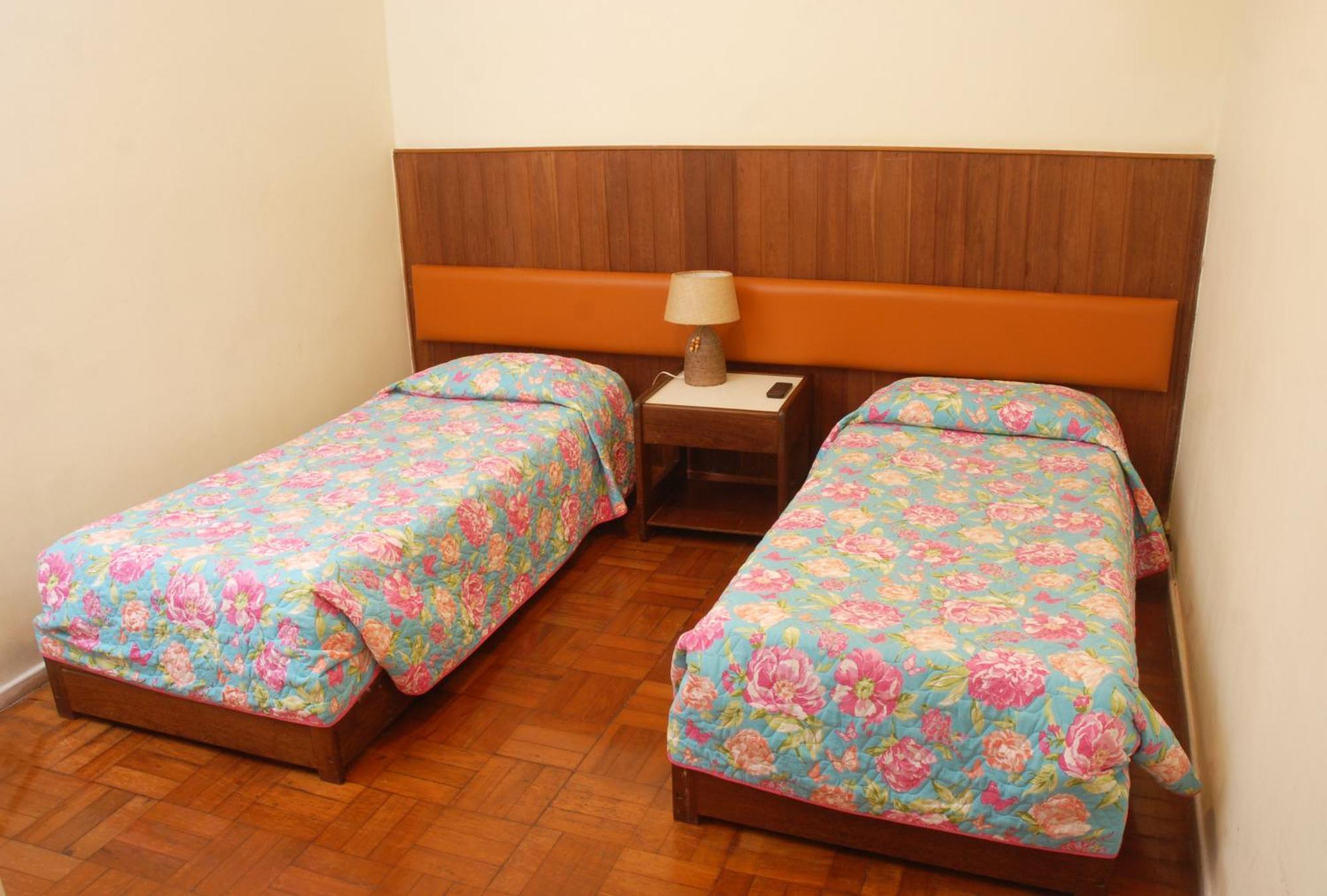 Hotel Bucsky Nova Friburgo Oda fotoğraf