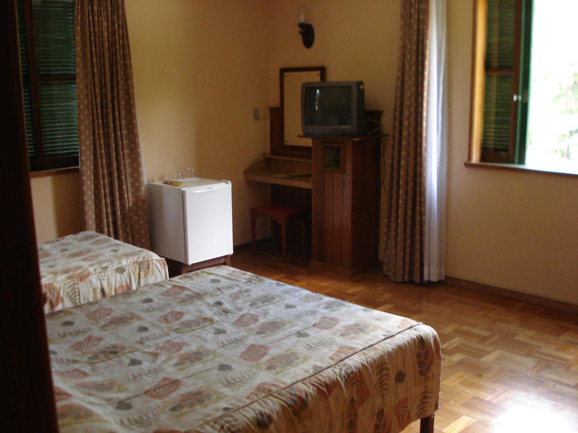 Hotel Bucsky Nova Friburgo Oda fotoğraf