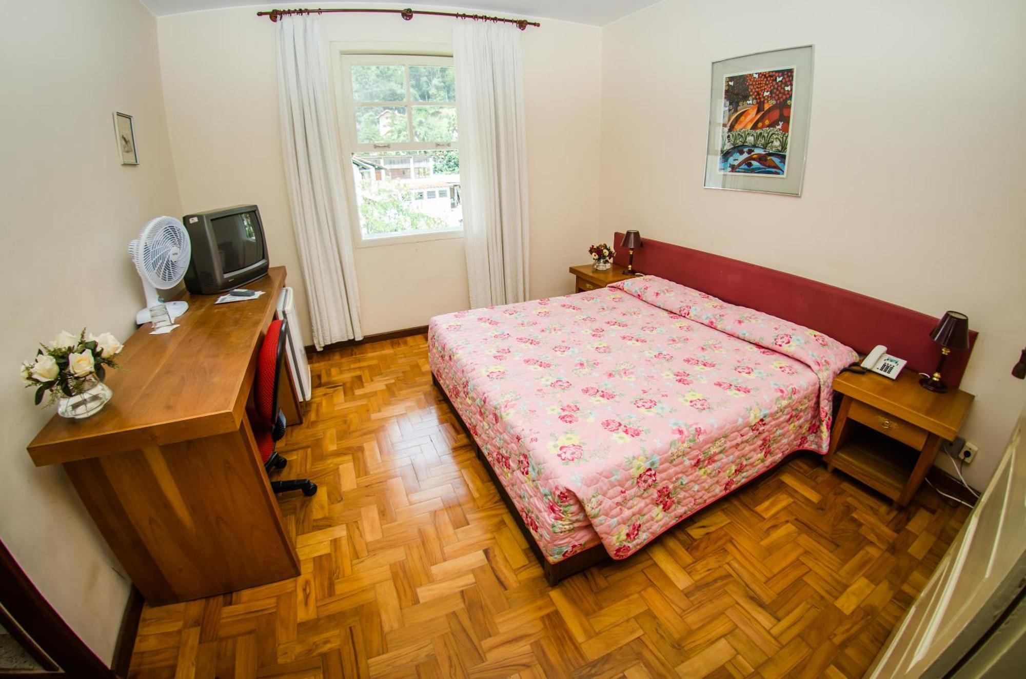 Hotel Bucsky Nova Friburgo Oda fotoğraf